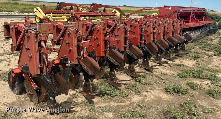 image for item NM9544 Krause 4706  row crop cultivator