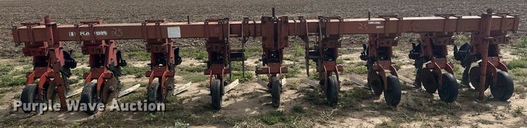 image for item NM9544 Krause 4706  row crop cultivator