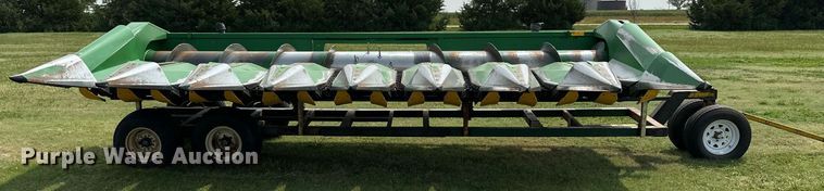 image for item NP9411 John Deere 853A  all-crop head