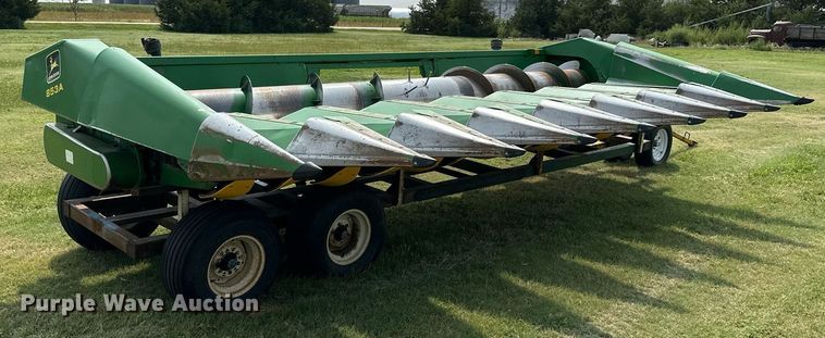 image for item NP9411 John Deere 853A  all-crop head