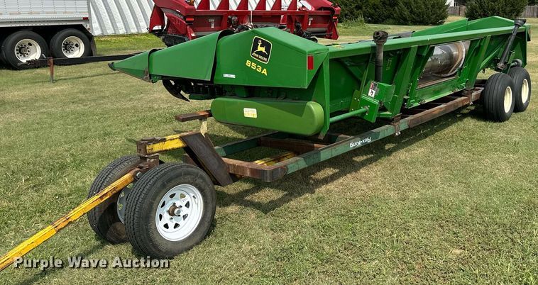 image for item NP9411 John Deere 853A  all-crop head