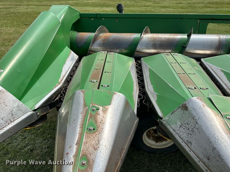 image for item NP9411 John Deere 853A  all-crop head