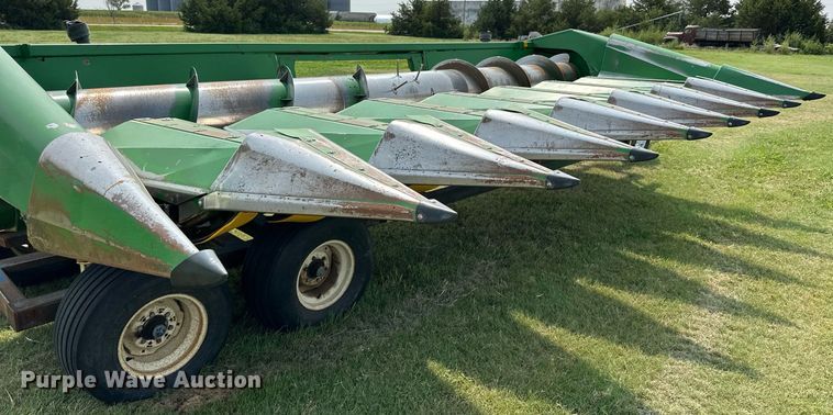 image for item NP9411 John Deere 853A  all-crop head