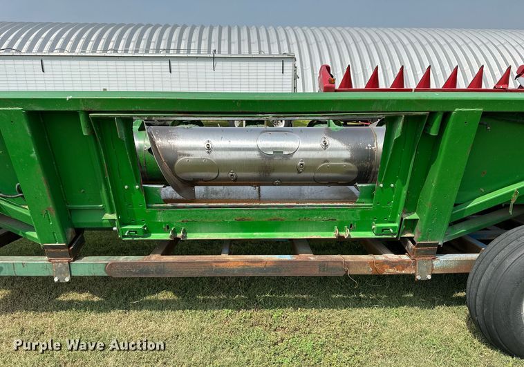 image for item NP9411 John Deere 853A  all-crop head