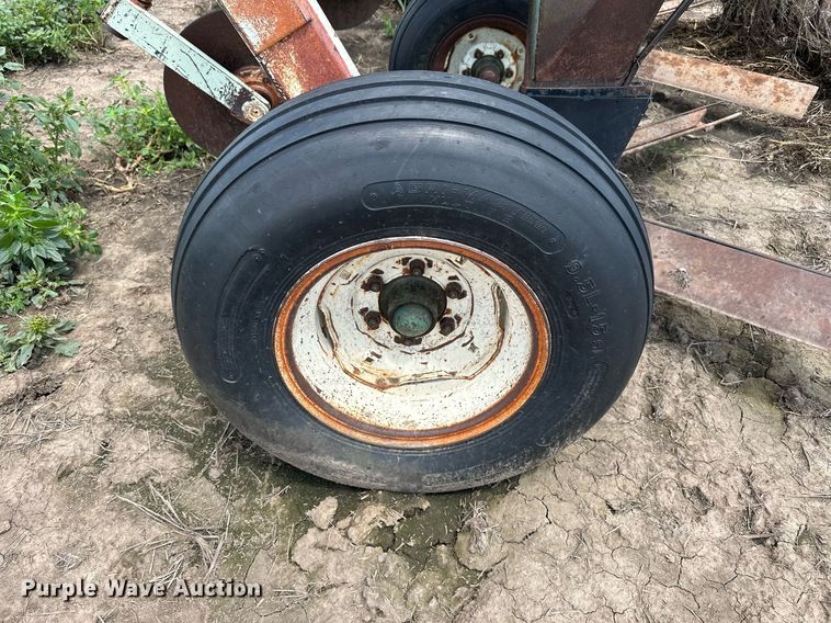 image for item NP9865 Flex King KM33  sweep plow