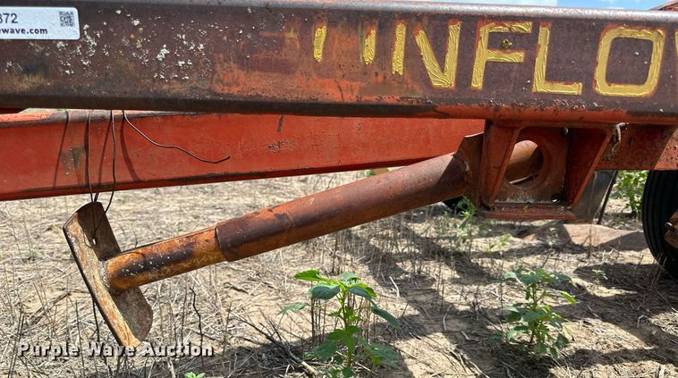 image for item NP9872 Sunflower  sweep plow