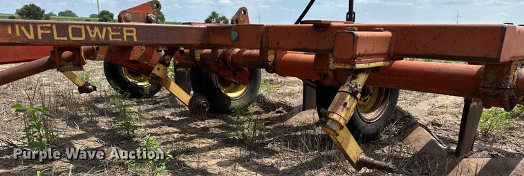 image for item NP9872 Sunflower  sweep plow