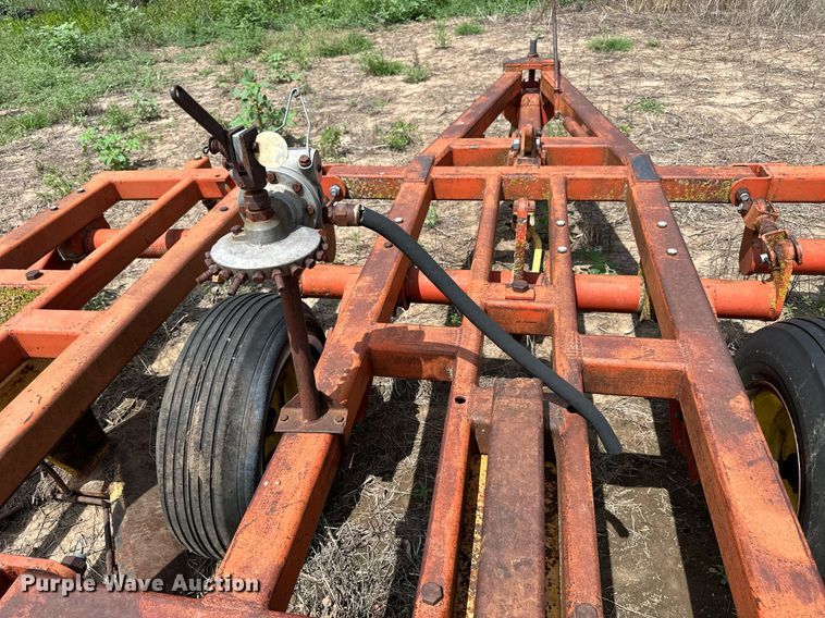 image for item NP9872 Sunflower  sweep plow