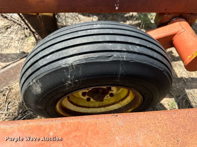 image for item NP9872 Sunflower  sweep plow