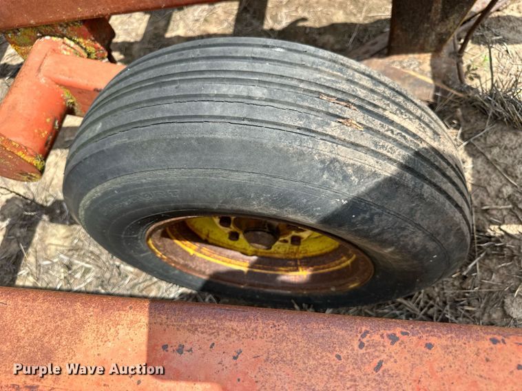 image for item NP9872 Sunflower  sweep plow