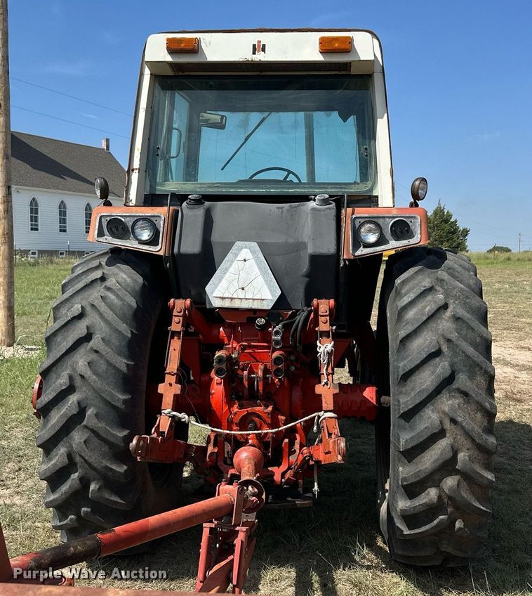 image for item NP9931 1978 International Harvester 1086  tractor