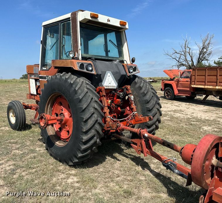 image for item NP9931 1978 International Harvester 1086  tractor