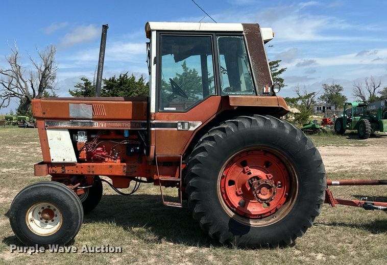 image for item NP9931 1978 International Harvester 1086  tractor