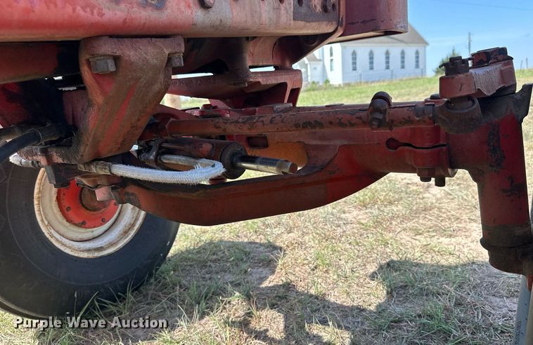 image for item NP9931 1978 International Harvester 1086  tractor