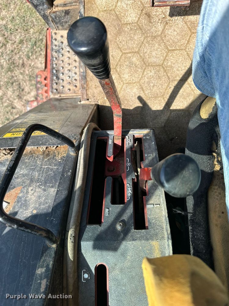 image for item NP9931 1978 International Harvester 1086  tractor