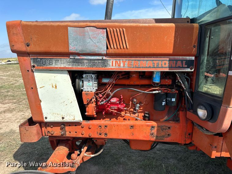 image for item NP9931 1978 International Harvester 1086  tractor