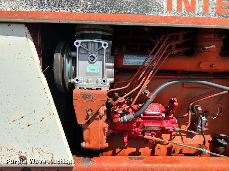 image for item NP9931 1978 International Harvester 1086  tractor