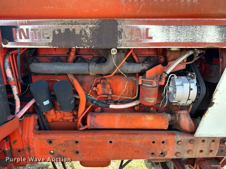 image for item NP9931 1978 International Harvester 1086  tractor