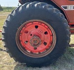 image for item NP9931 1978 International Harvester 1086  tractor