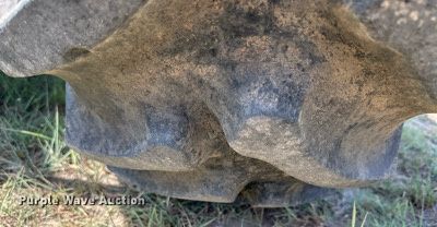 image for item NP9931 1978 International Harvester 1086  tractor