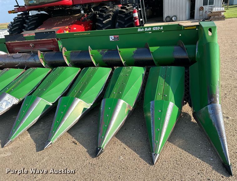 image for item NP9945 Bish Built John Deere 1253-A  all-crop head