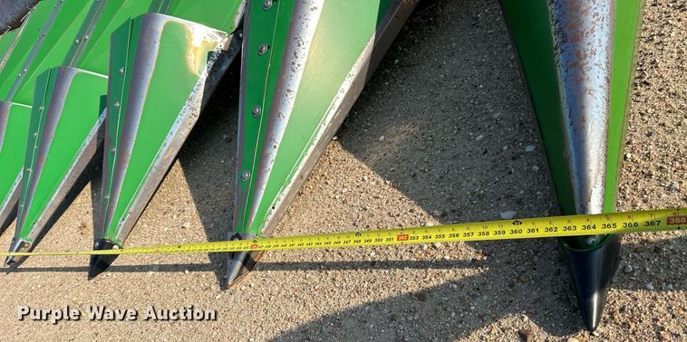 image for item NP9945 Bish Built John Deere 1253-A  all-crop head