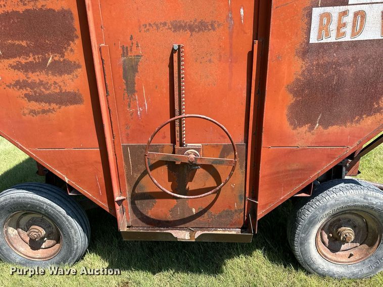 image for item NP9956 M&W Little Red Wagon  gravity wagon