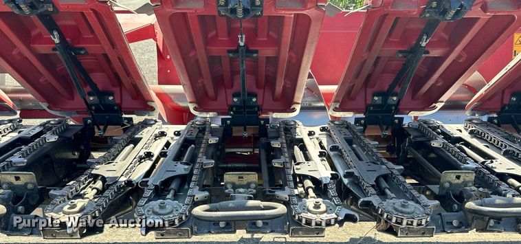 image for item NP9960 2015 Case IH 4412  corn head