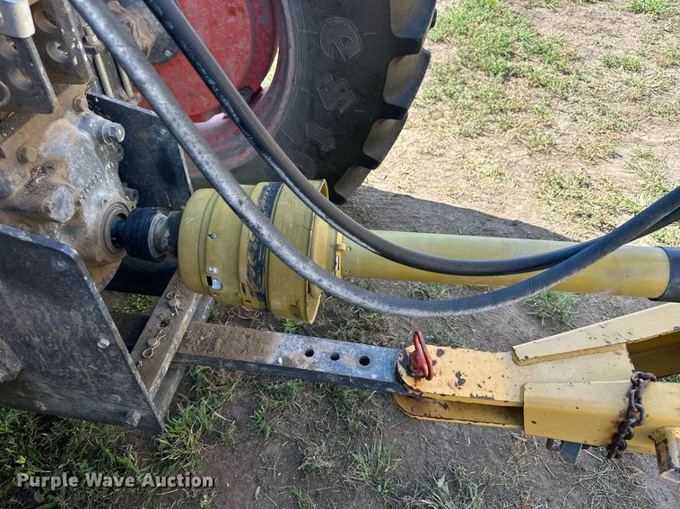 image for item NP9974 2002 Vermeer 605 XL  round baler