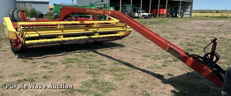 image for item NP9975 New Holland 116  swather / windrower