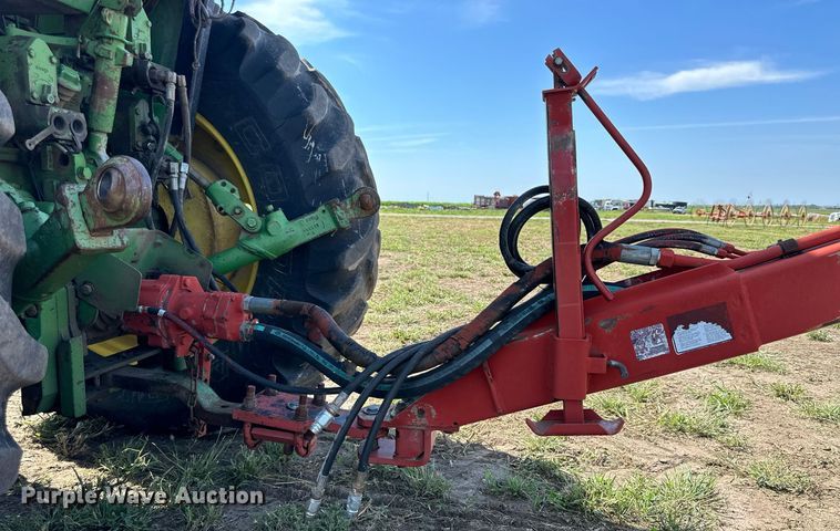 image for item NP9975 New Holland 116  swather / windrower