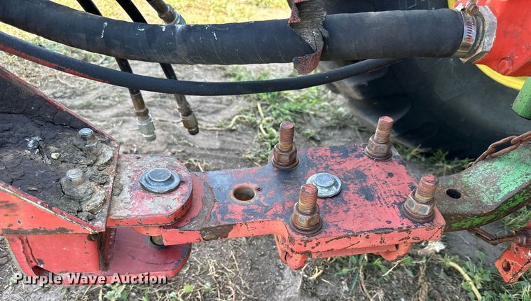 image for item NP9975 New Holland 116  swather / windrower