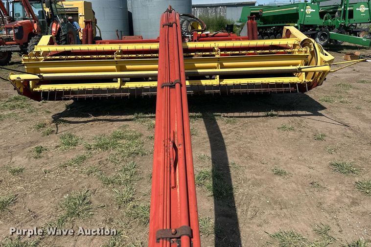 image for item NP9975 New Holland 116  swather / windrower