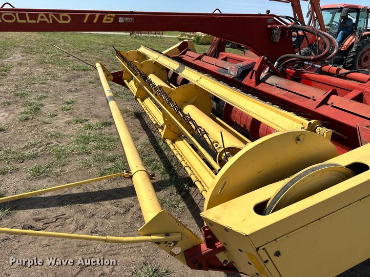 image for item NP9975 New Holland 116  swather / windrower