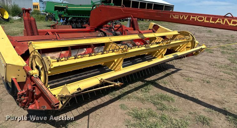 image for item NP9975 New Holland 116  swather / windrower