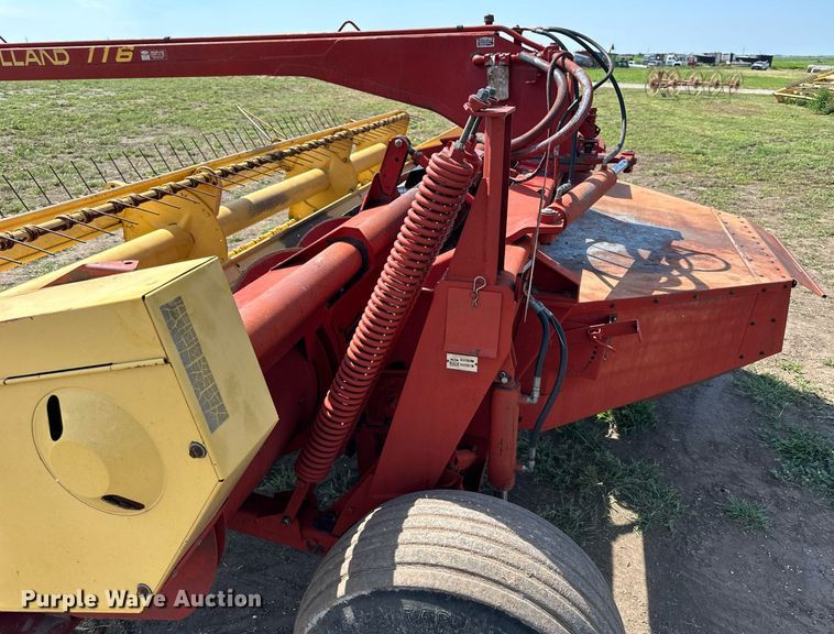 image for item NP9975 New Holland 116  swather / windrower