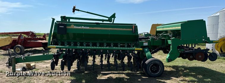 image for item NP9976 Great Plains 3S-3000  grain drill