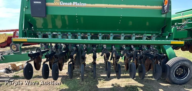 image for item NP9976 Great Plains 3S-3000  grain drill