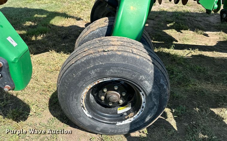 image for item NP9976 Great Plains 3S-3000  grain drill