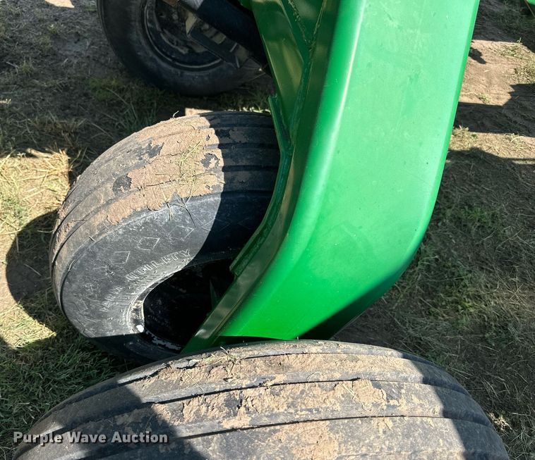 image for item NP9976 Great Plains 3S-3000  grain drill