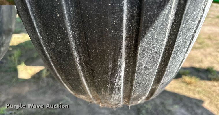 image for item NP9976 Great Plains 3S-3000  grain drill