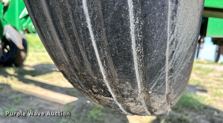 image for item NP9976 Great Plains 3S-3000  grain drill