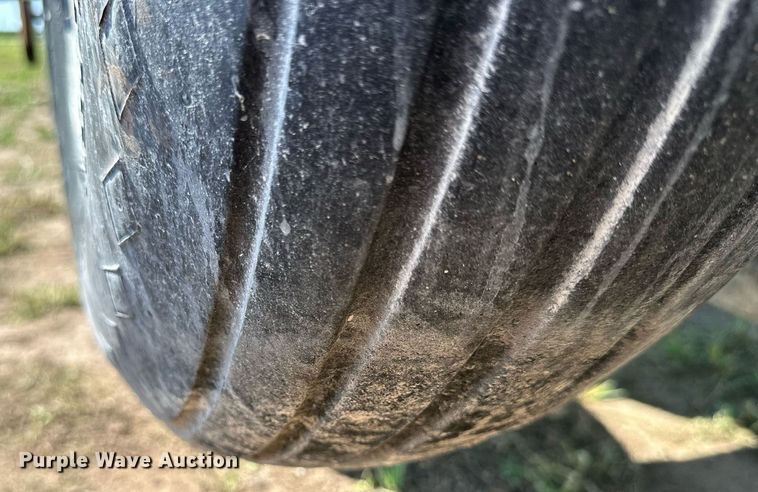 image for item NP9976 Great Plains 3S-3000  grain drill