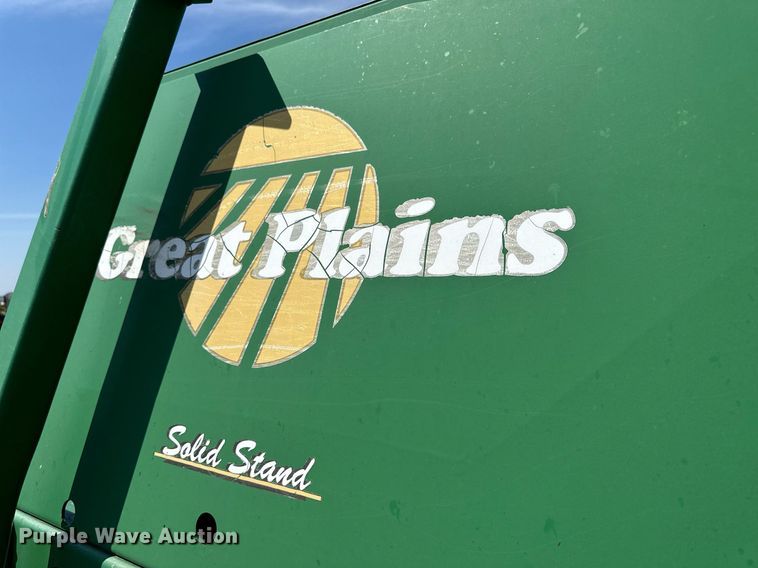 image for item NP9976 Great Plains 3S-3000  grain drill