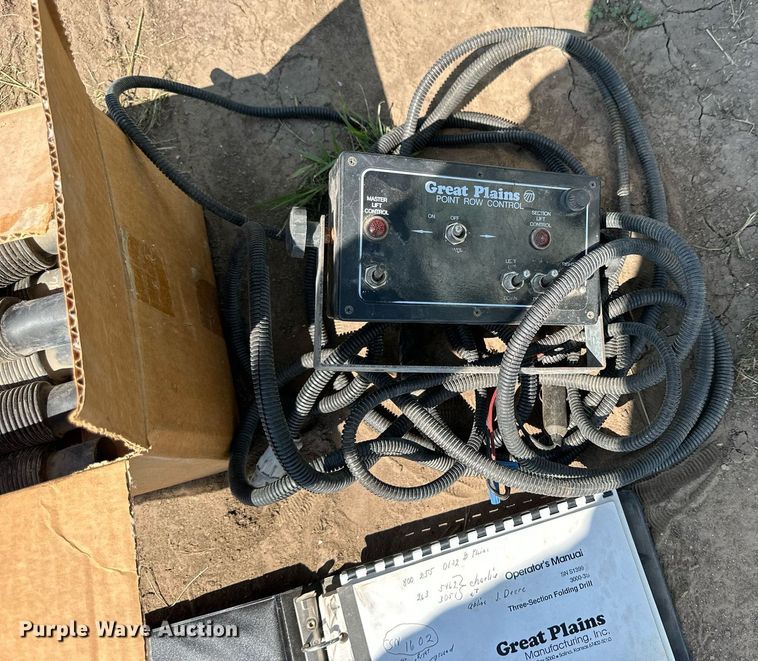 image for item NP9976 Great Plains 3S-3000  grain drill