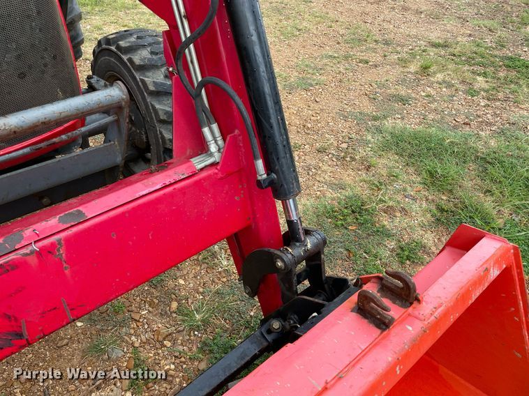 image for item NT9436 2011 Massey Ferguson 1648  MFWD tractor