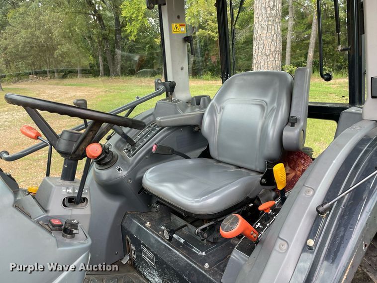 image for item NT9436 2011 Massey Ferguson 1648  MFWD tractor