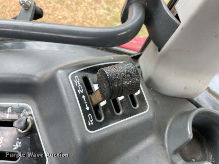 image for item NT9436 2011 Massey Ferguson 1648  MFWD tractor