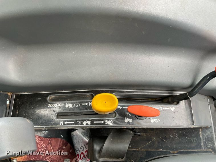 image for item NT9436 2011 Massey Ferguson 1648  MFWD tractor