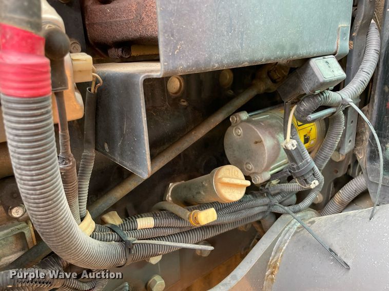 image for item NT9436 2011 Massey Ferguson 1648  MFWD tractor